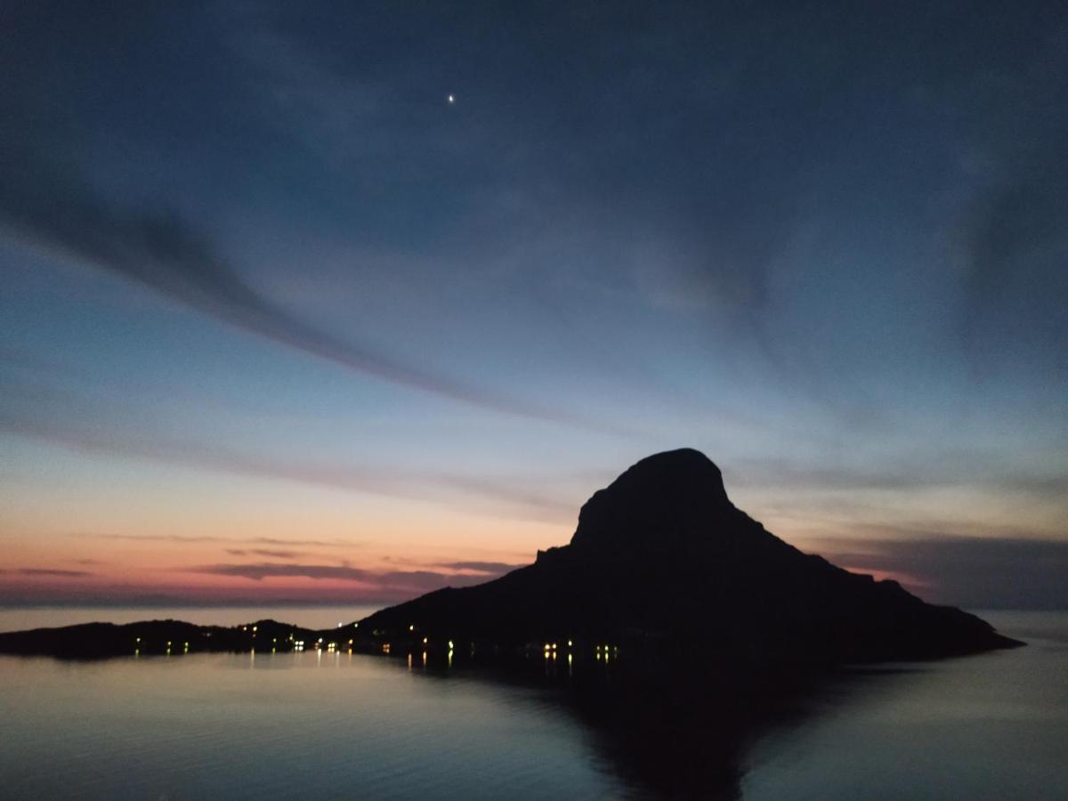 Afroditi Hotel Masouri Exteriör bild